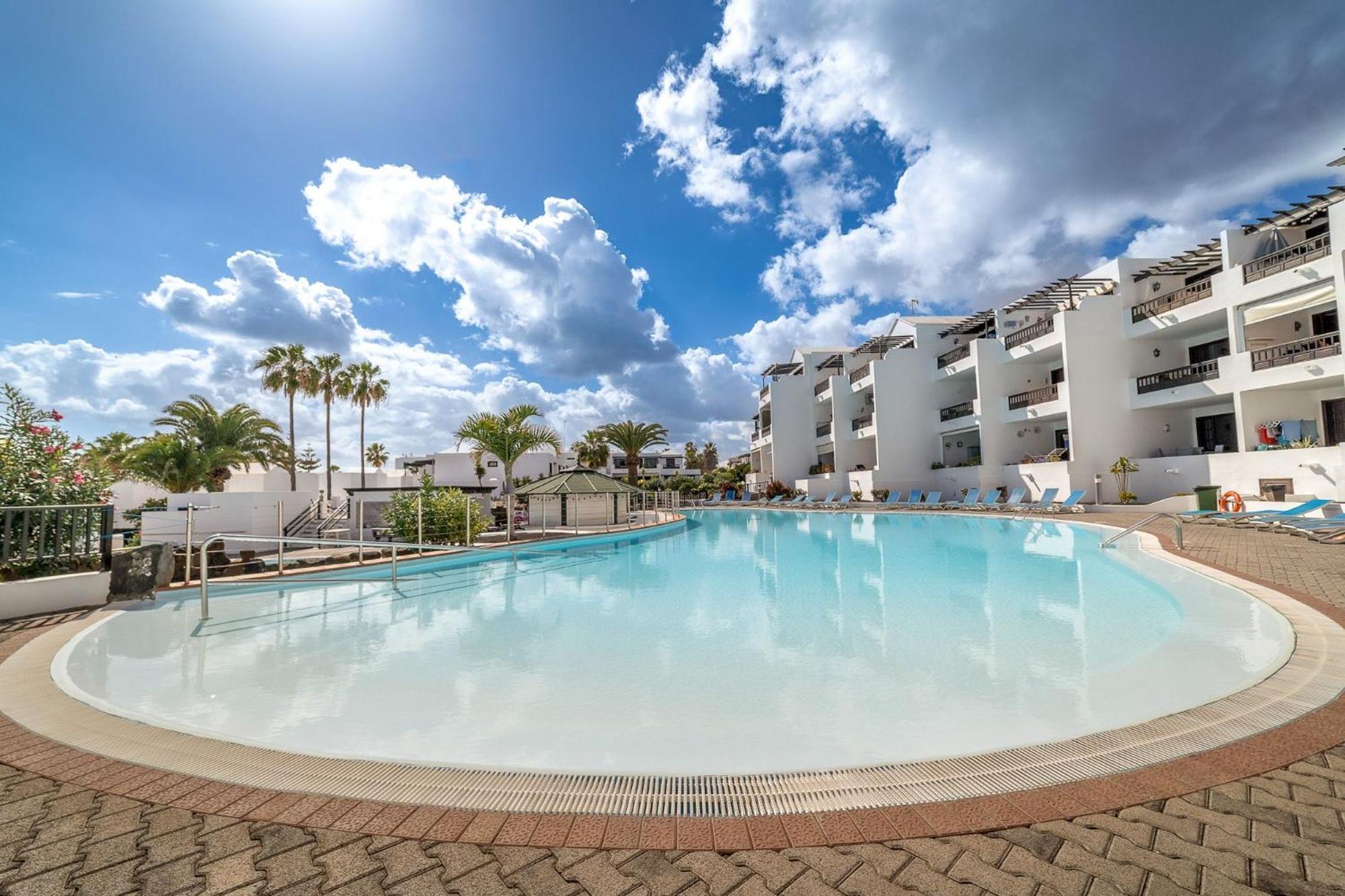Apartament Playa Bastian 2 Habs 2 Banos Y Super Terraza Costa Teguise Zewnętrze zdjęcie